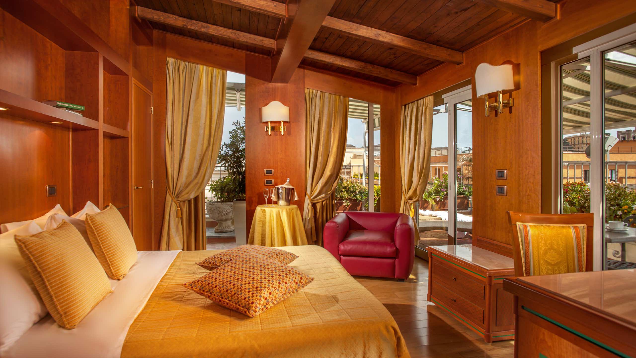 hotel-regno-rome-superior-room-1